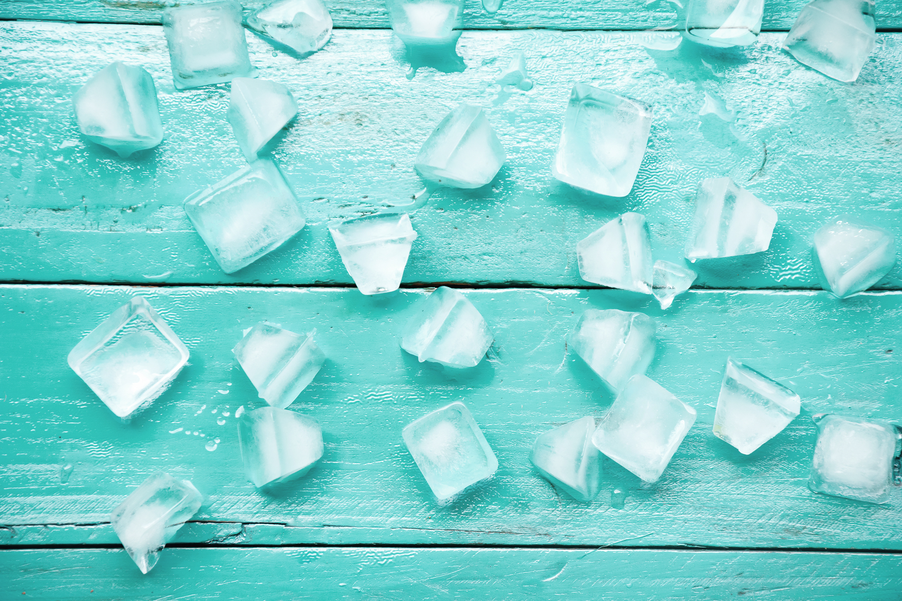 icecubes_shutterstock_622587704_turquoise